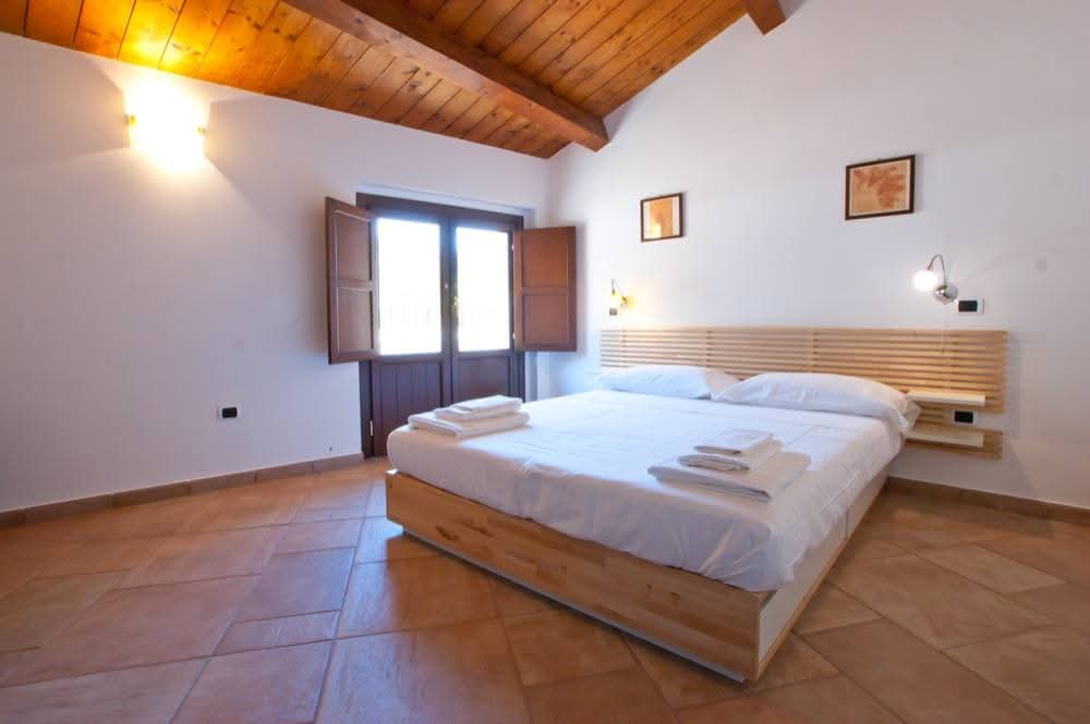 Camera appartamento Vico Forno 9